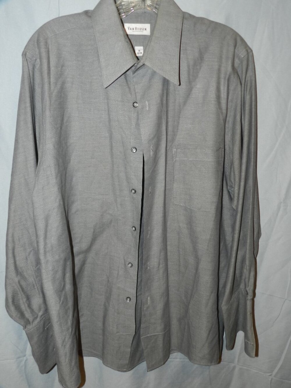 VAN HEUSN GRAY DRESS SHIRT (14)